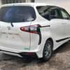 Toyota sienta pearl white thumb 4