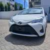 Toyota Vitz 1000cc white thumb 2