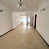1 Bed Apartment with Gym in Kilimani thumb 9