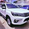 Toyota Hilux double cabin white 2017 diesel 4wd thumb 0