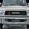 TOYOTA LAND CRUISER DOUBLE CAB thumb 3