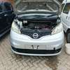 Nissan NV 200 thumb 12