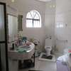 5 Bed Townhouse with En Suite at School Lane thumb 13