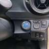 Toyota Aqua hybrid Cream 2018 2wd thumb 3