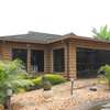 5 Bed House with En Suite in Nyari thumb 4