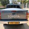 TOYOTA HILUX DOUBLE CAB MANUAL LOCALLY ASSEMBLED 2014 MODEL. thumb 8