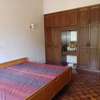 5 Bed House with En Suite in Gigiri thumb 14