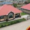 3BR flat-roof/pitched roof Bungalows thumb 4