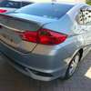 Honda Grace nom hybrid thumb 1