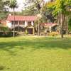 5 Bed House with Garden in Lavington thumb 14