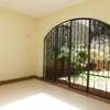 5 Bed House with En Suite in Lavington thumb 7