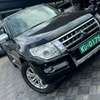 Mitsubishi Pajero thumb 0