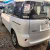 Toyota Sienta 2015 model thumb 3