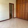 4 Bed Apartment with En Suite in Westlands Area thumb 8