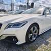 Toyota Crown hybrid 2018 thumb 10