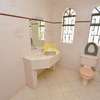 5 Bed Villa with En Suite in Riverside thumb 12