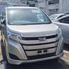 Toyota Noah Hybrid Silver 2018 thumb 0