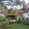 6 Bed Townhouse with Garden in Lavington thumb 10