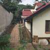 5 Bed House with Garden in Lavington thumb 31