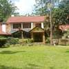 4 Bed House with Garden in Lavington thumb 10