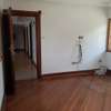 Luxurious 4 bdr for rent thumb 2