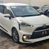 Toyota sienta pearl white thumb 1