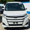 Toyota Noah 2018 thumb 1