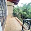 4 Bed Townhouse with En Suite in Riverside thumb 7