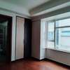 4 Bed Apartment with En Suite in Parklands thumb 14