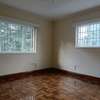 4 Bed House with En Suite in Rosslyn thumb 20