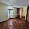 4 Bed Apartment with En Suite in Riverside thumb 11