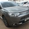 Mitsubishi Outlander PHEV GG2W 4WD 2015 thumb 0