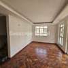 5 Bed House with En Suite in Lavington thumb 16