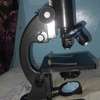 microscope thumb 3