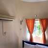 Serviced 1 Bed Apartment with En Suite at 1St Avenue thumb 12