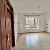 4 Bed Apartment with En Suite in Parklands thumb 12