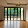 4 Bed Apartment with En Suite in Rosslyn thumb 34