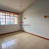3 Bed Apartment with En Suite in Kilimani thumb 5