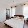 4 Bed House with En Suite at Gatewaymall thumb 0