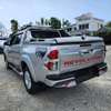 TOYOTA HILUX DOUBLE CABIN 2 thumb 4