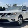 Nissan X-trail white 5seater 2016 4wd thumb 2