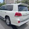 Land Cruiser V8 thumb 5