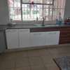 4 bedroom house for rent in Gigiri thumb 10