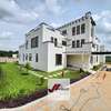 6 Bed House with En Suite in Runda thumb 10