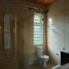 5 Bed House with En Suite in Rosslyn thumb 7