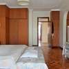 5 Bed Villa with En Suite in Riverside thumb 11