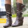 Knee boots thumb 3