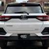 Toyota Reize 2018 thumb 4