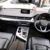 Audi Q7 thumb 2