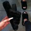 Fluffy sandals thumb 4